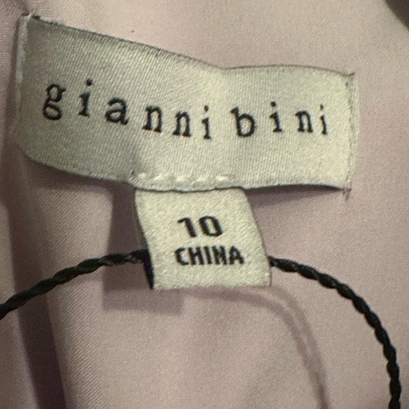 NWT Gianni Bini
Grace Metallic Plisse Sweetheart Neck Cut-Out Tiered Dress - Picture 7 of 11